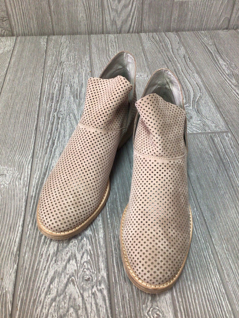 Eileen Fisher Boots Size 8